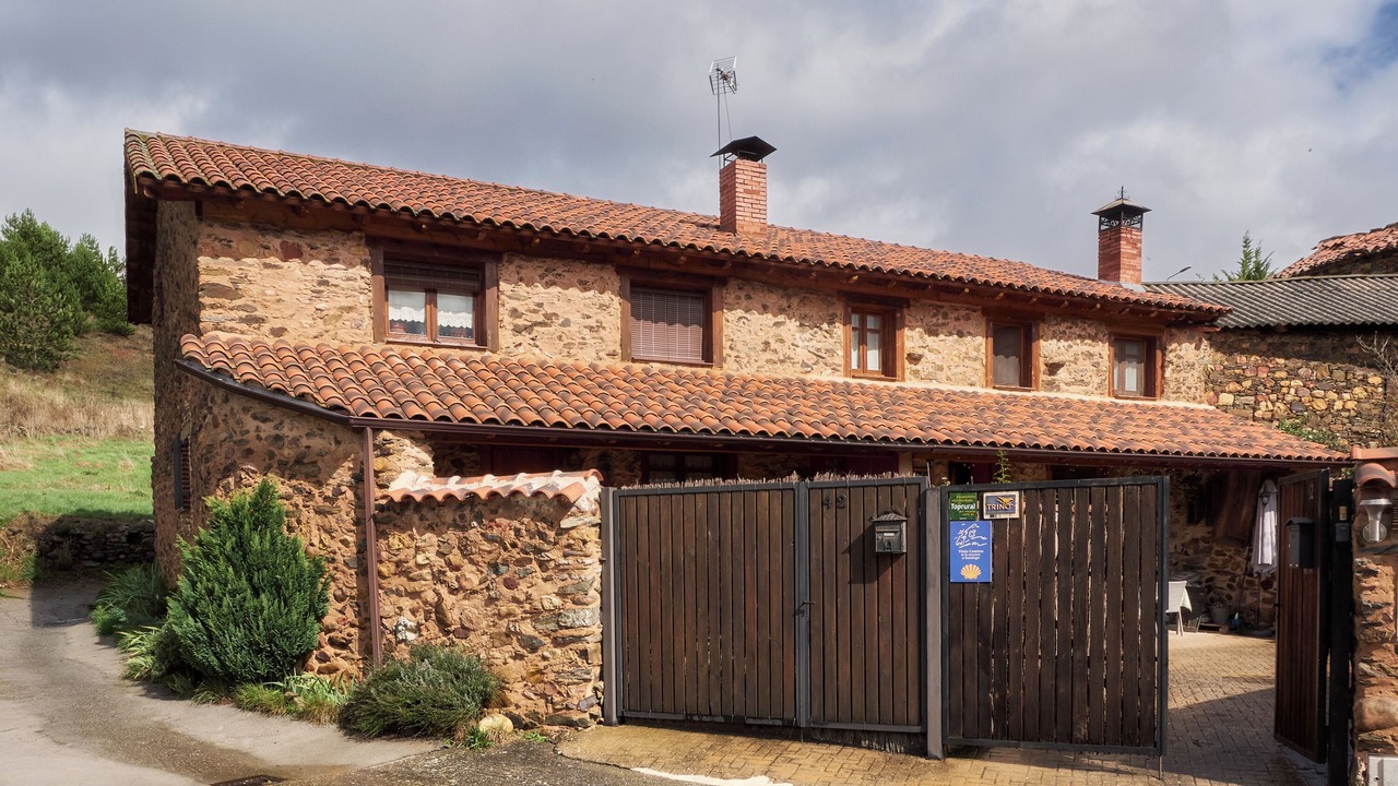Photo of Outdoor in Benllera