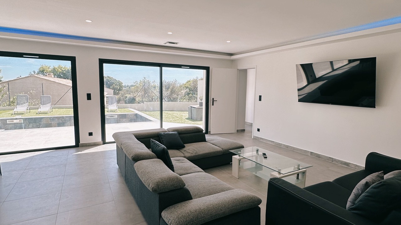 Photo of Livingroom in Sernhac