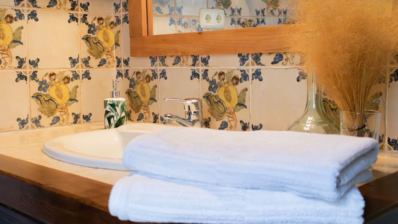 Photo of Bathroom in San Esteban de la Sierra