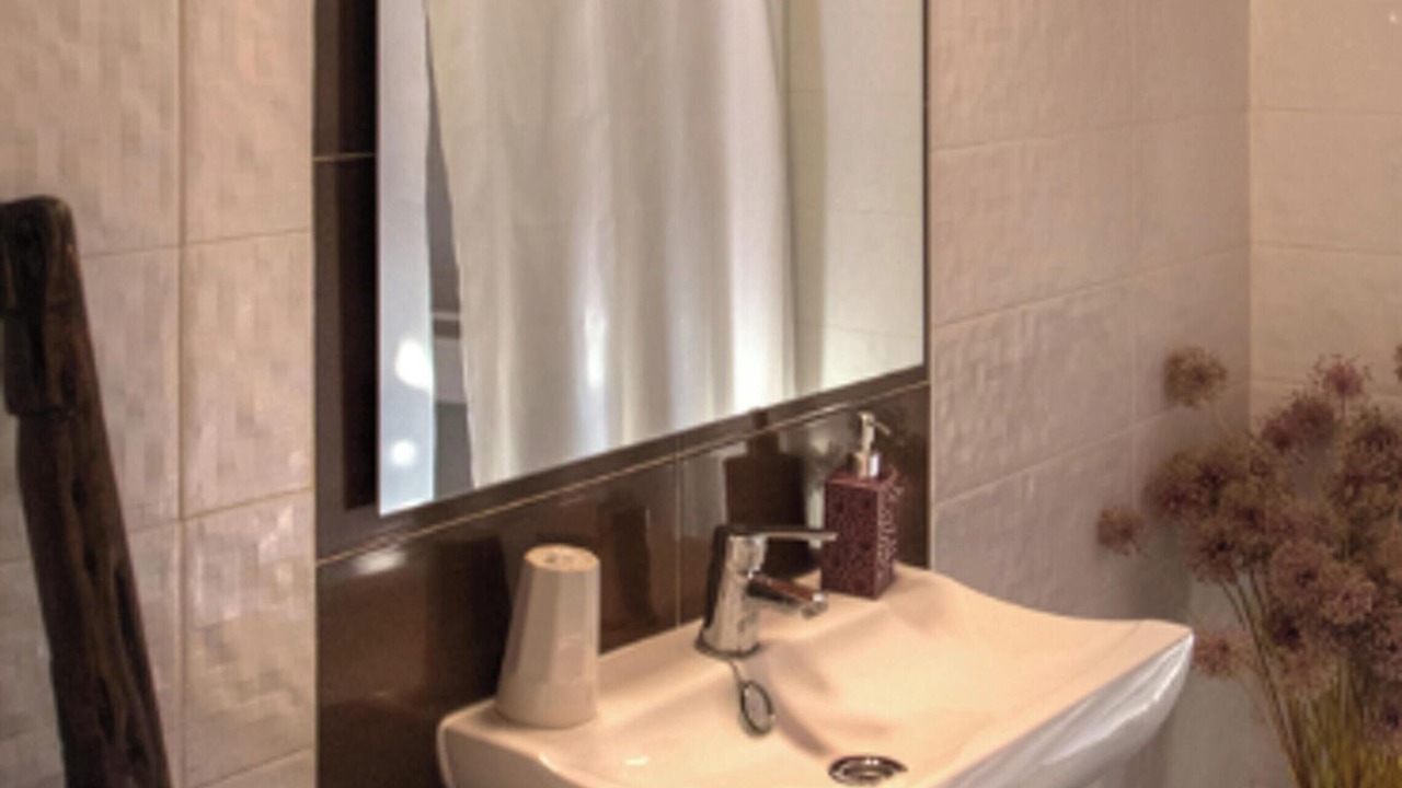 Photo of Bathroom in Mirandilla