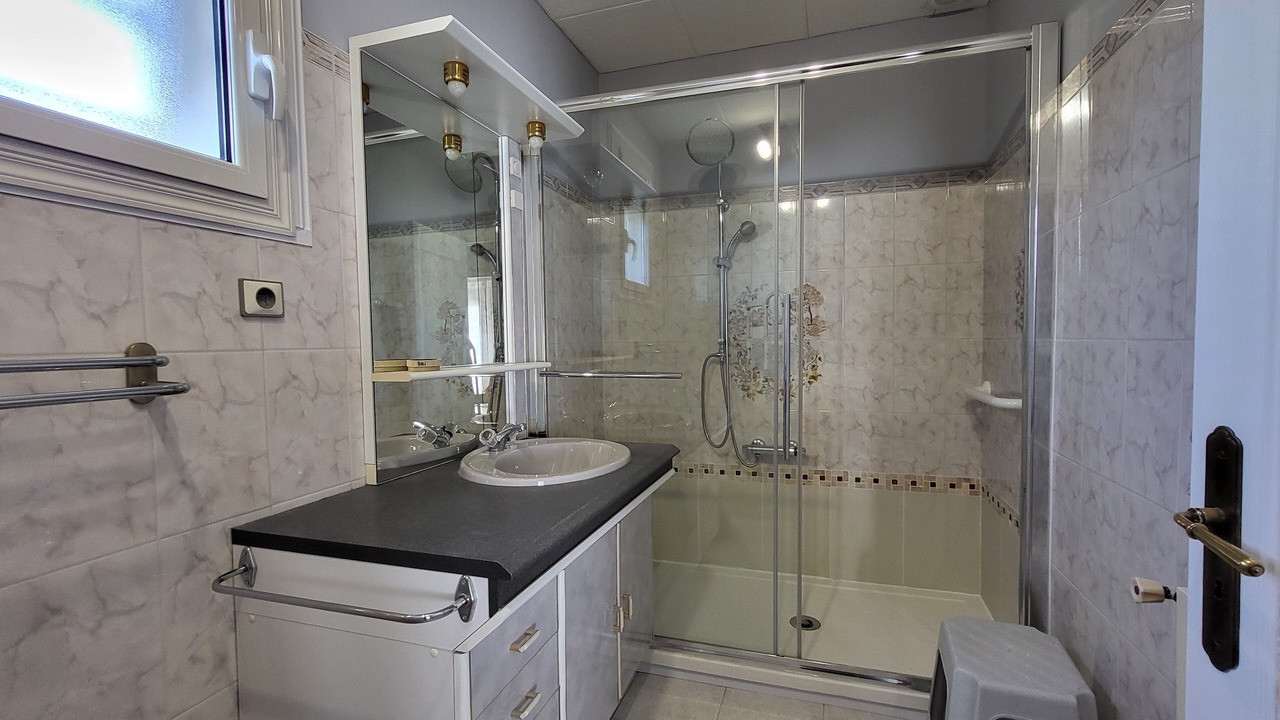 Photo of Bathroom in Villefranche-de-Lauragais