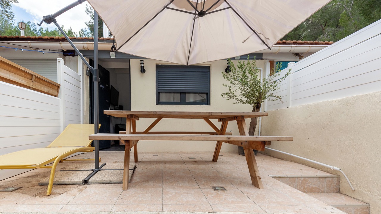 Photo of Outdoor in Niolon