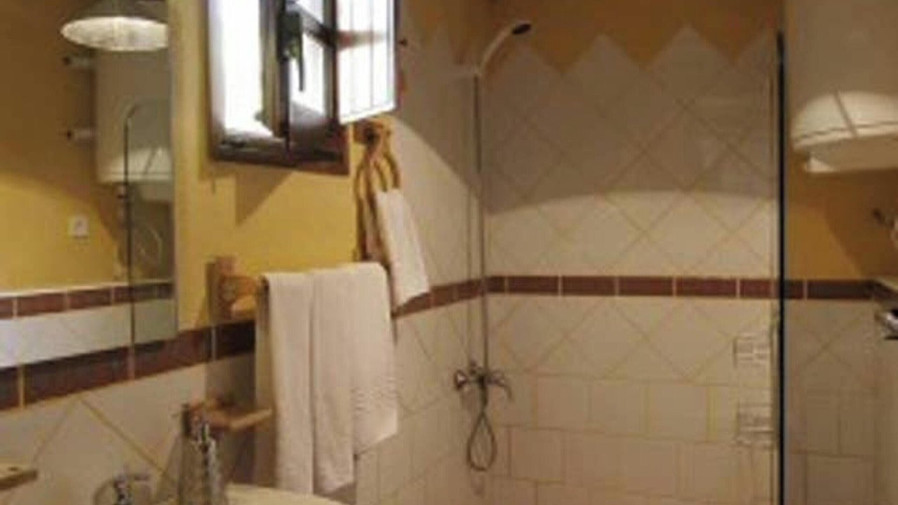 Photo of Bathroom in Robledillo de Gata