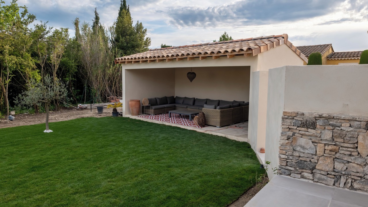 Photo of Patio Balcony in Chateauneuf-de-Gadagne