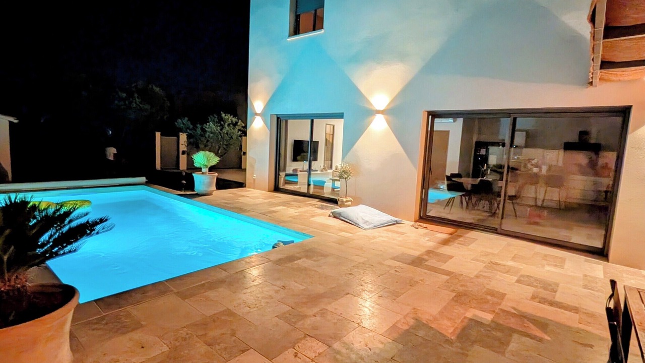 Photo of Outdoor in Chateauneuf-de-Gadagne