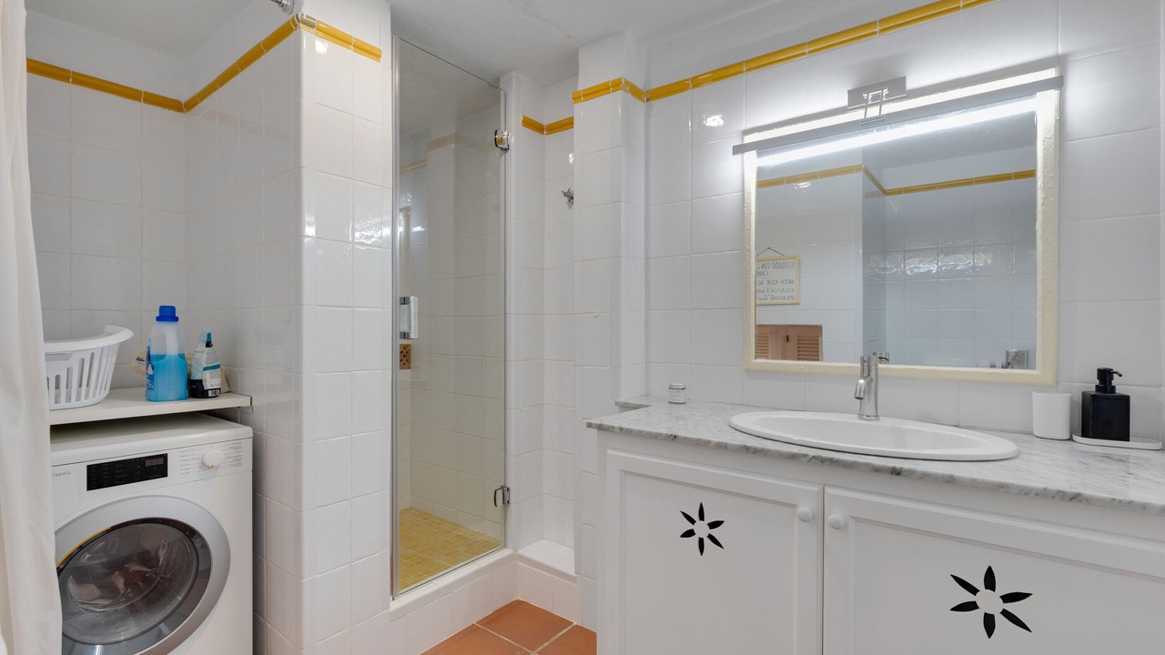 Photo of Bathroom in Biniancolla