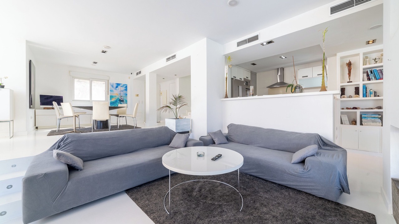 Photo of Livingroom in San Jose