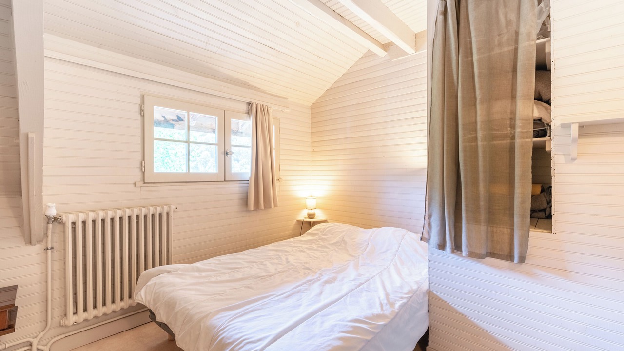 Photo of Bedroom in Campan