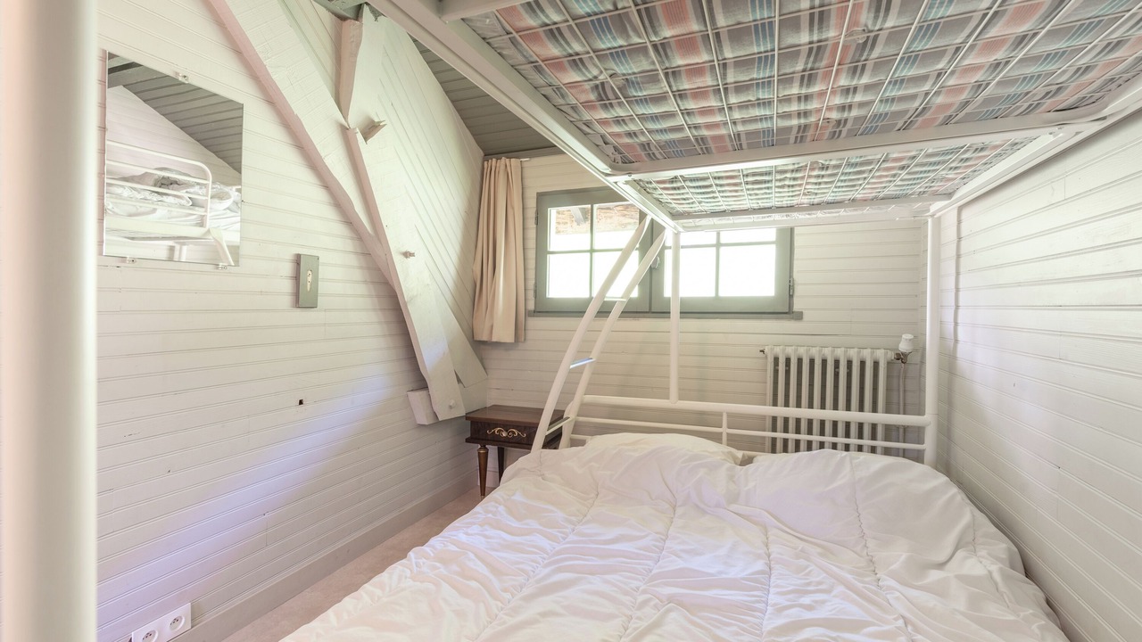 Photo of Bedroom in Campan