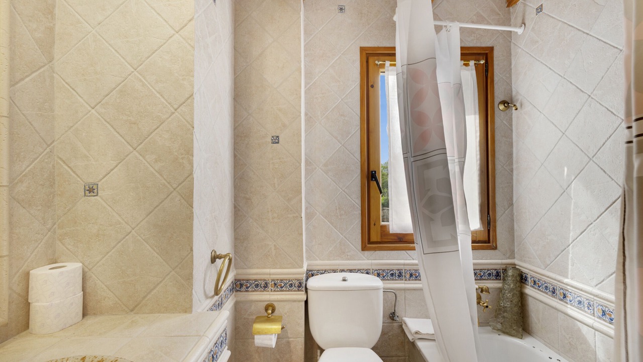 Photo of Bathroom in Sagas