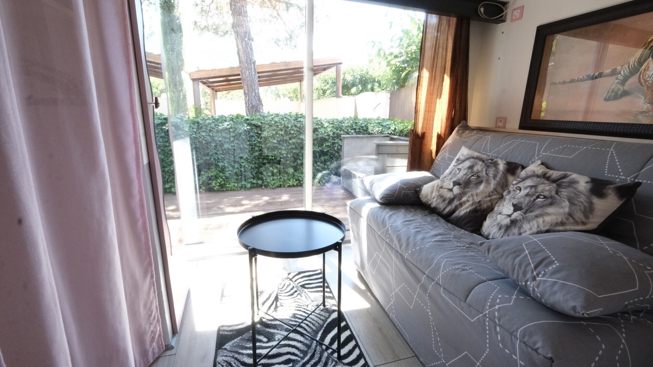 Photo of Livingroom in Maubec