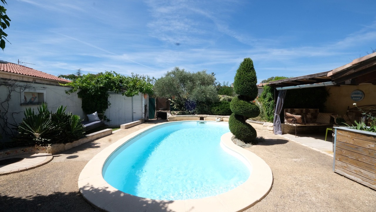 Photo of Outdoor in Maubec