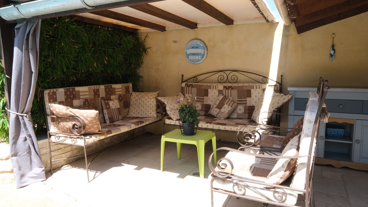 Photo of Patio Balcony in Maubec