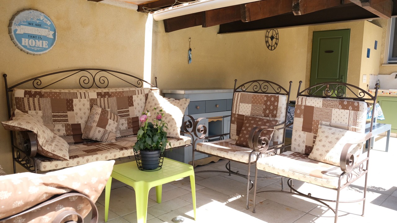 Photo of Patio Balcony in Maubec