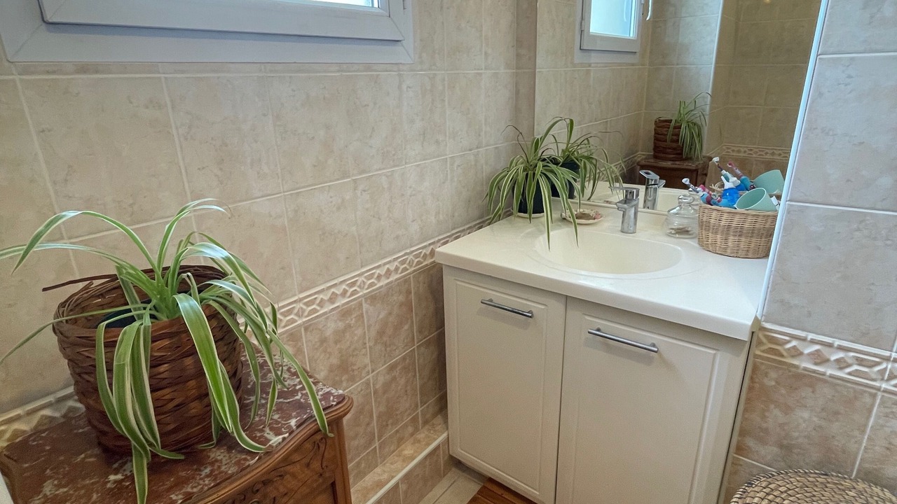 Photo of Bathroom in Tassin-la-Demi-Lune