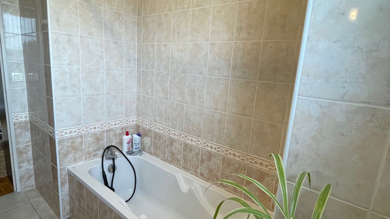 Photo of Bathroom in Tassin-la-Demi-Lune