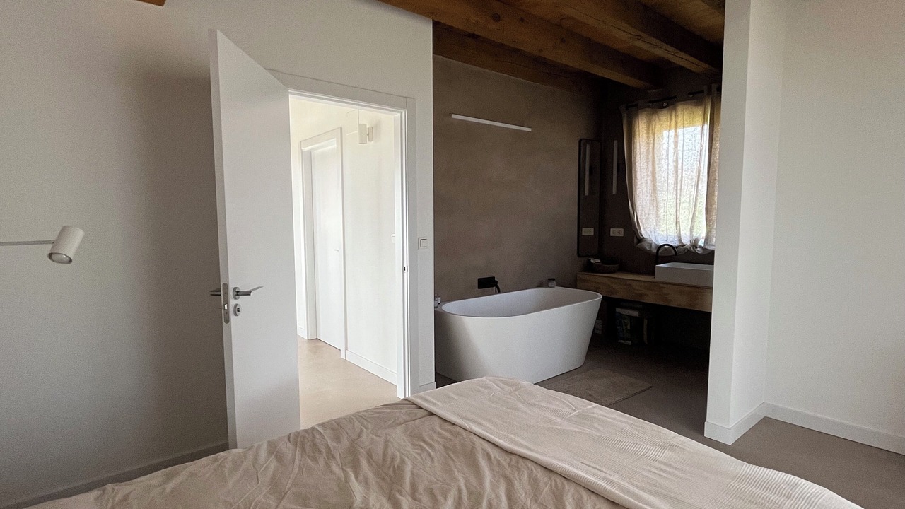 Photo of Bedroom in Aia