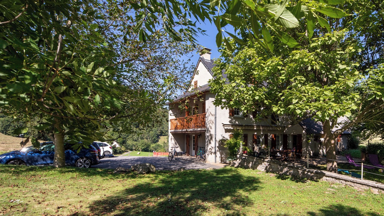 Photo of Outdoor in Campan