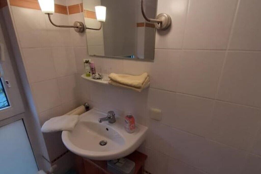 Photo of Bathroom in Grindau