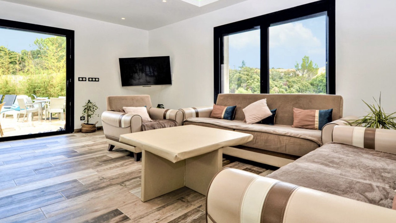 Photo of Livingroom in Bezouce