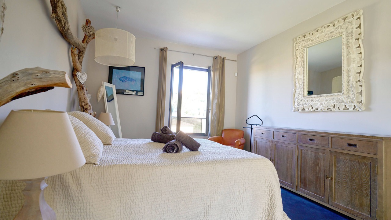 Photo of Bedroom in Apt