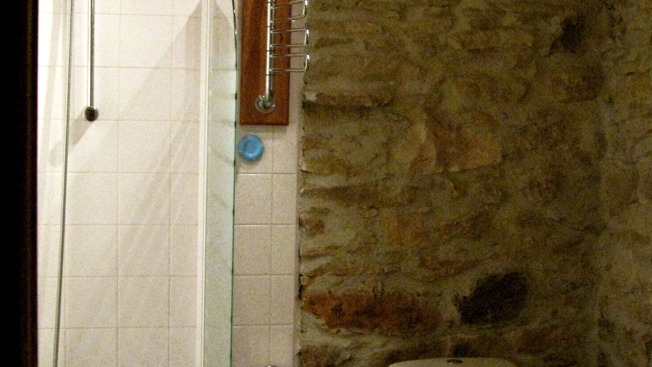 Photo of Bathroom in Cenne-Monestias