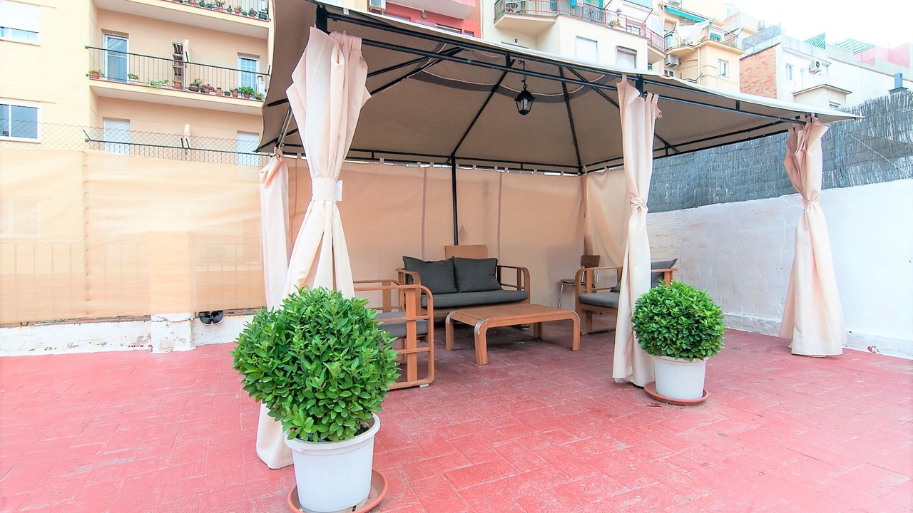 Photo of Patio Balcony in Sants-Badal