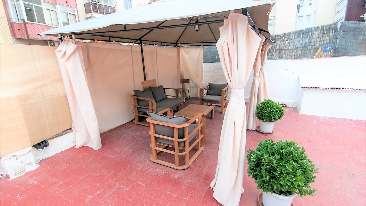Photo of Patio Balcony in Sants-Badal
