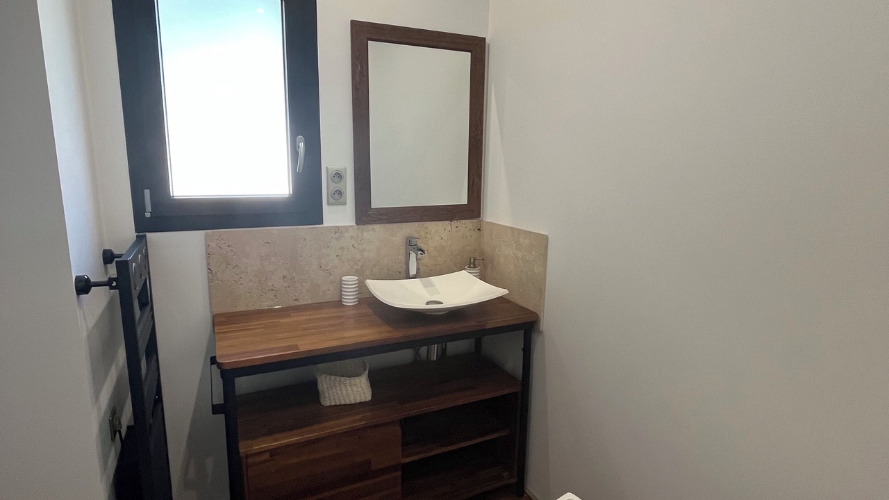 Photo of Bathroom in Saint-Victor-la-Coste
