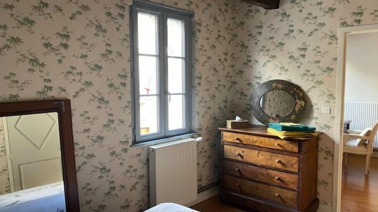 Photo of Bedroom in Campan