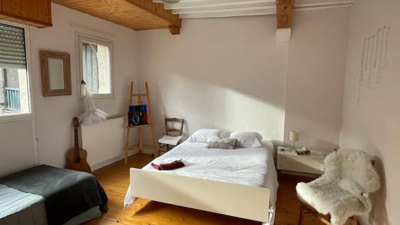 Photo of Bedroom in Campan