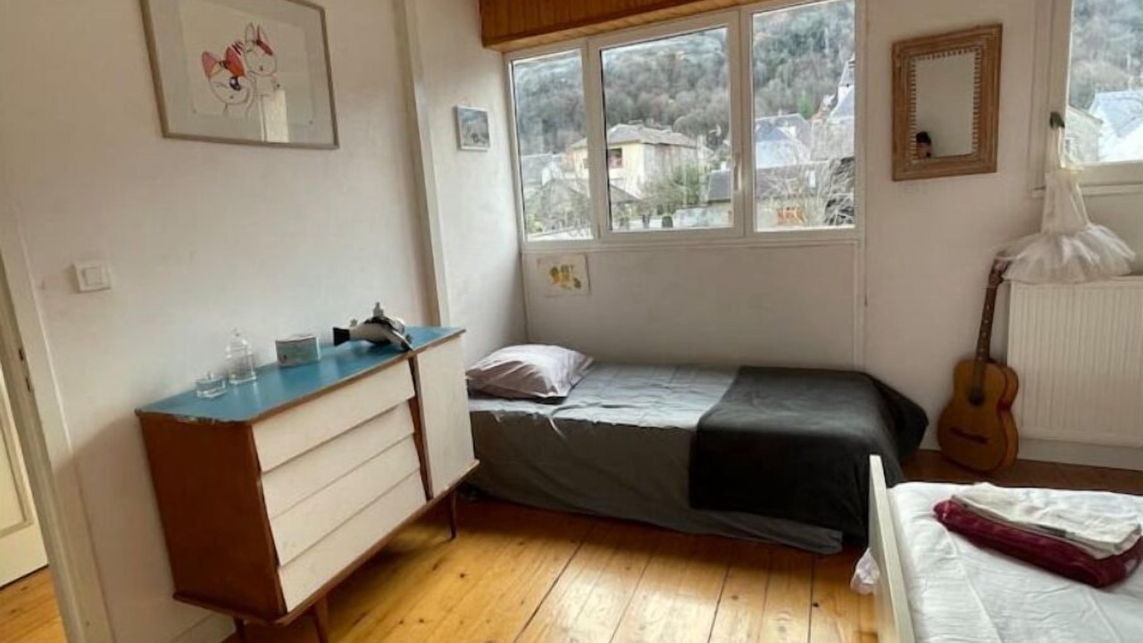 Photo of Bedroom in Campan