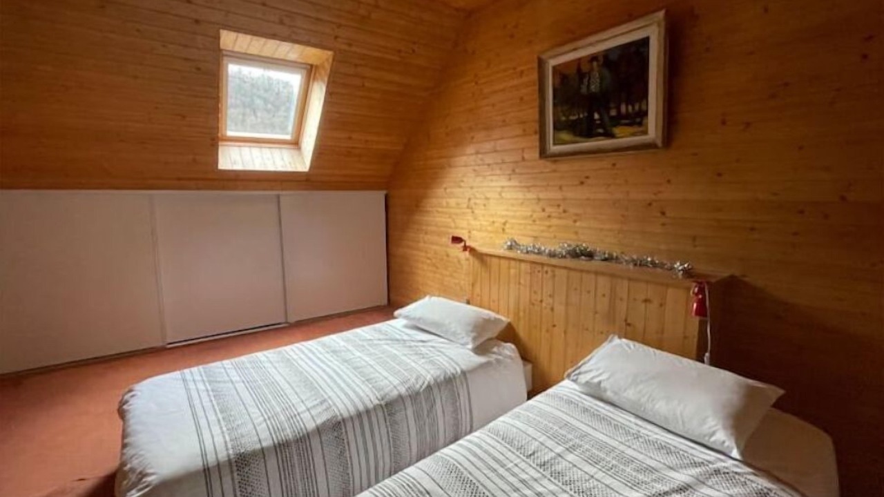 Photo of Bedroom in Campan