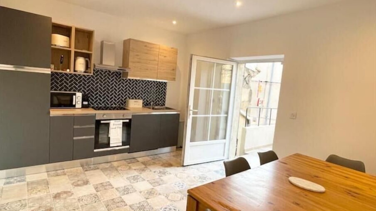 Photo of Kitchen in Cornillon-Confoux