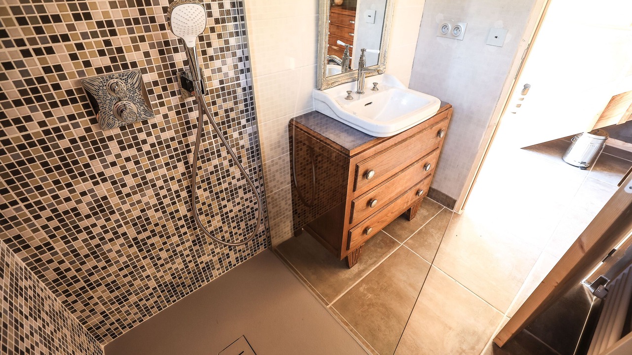 Photo of Bathroom in Entremont