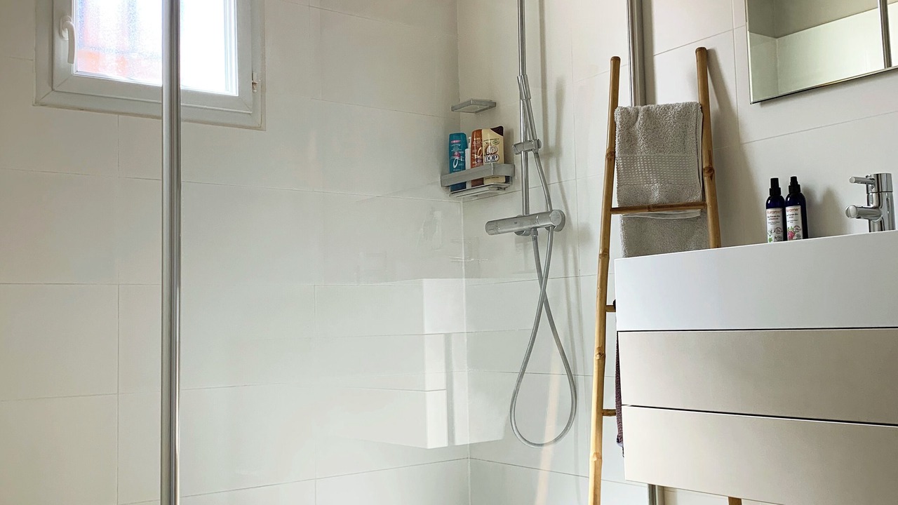 Photo of Bathroom in Lambesc