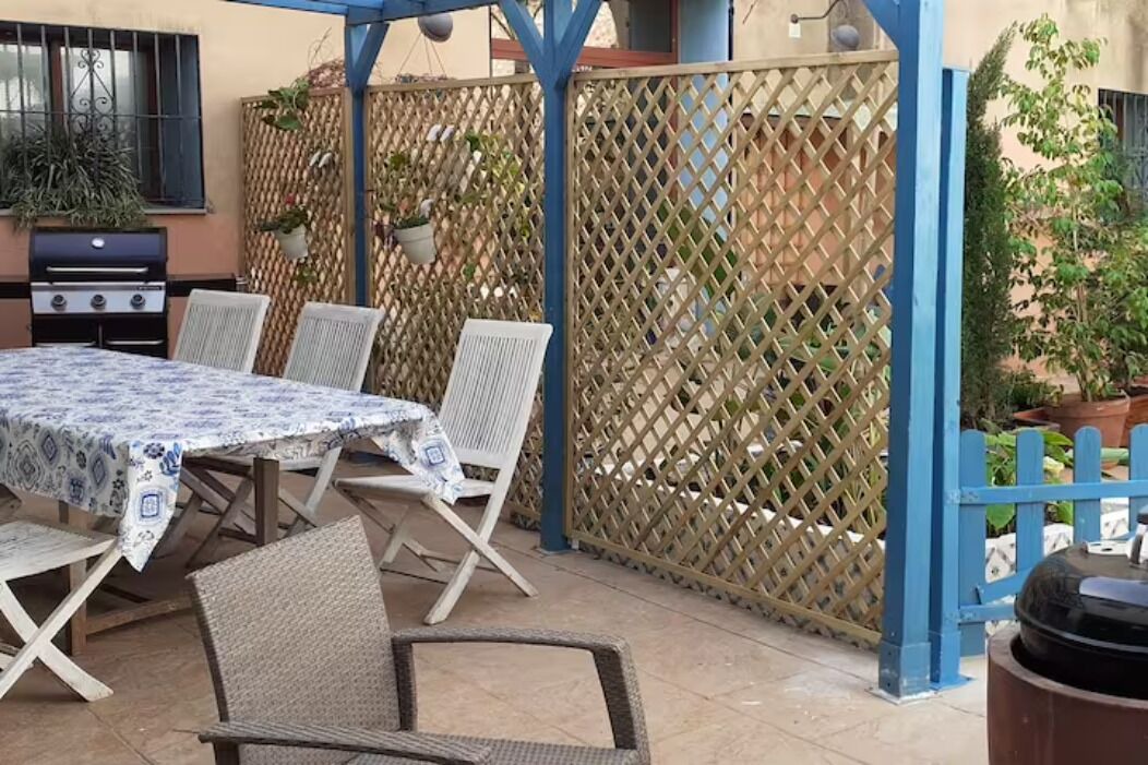 Photo of Outdoor in Benavites