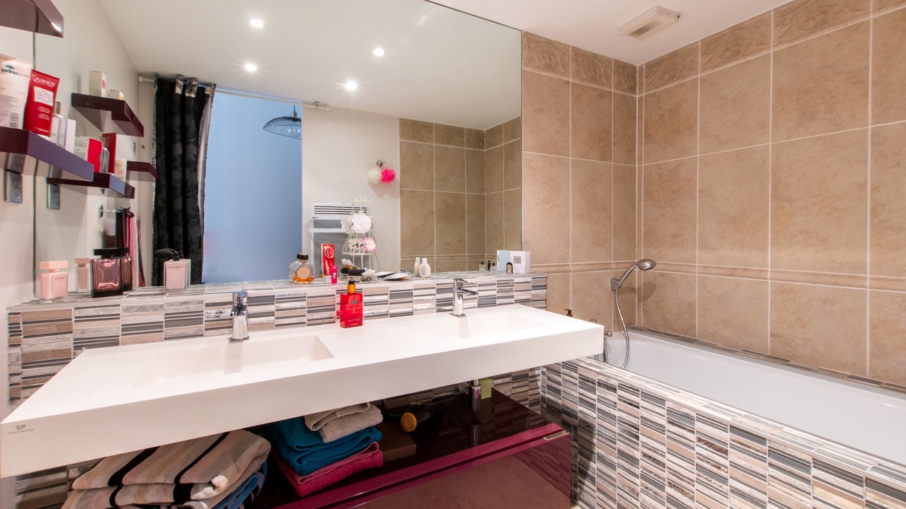 Photo of Bathroom in Garrigues