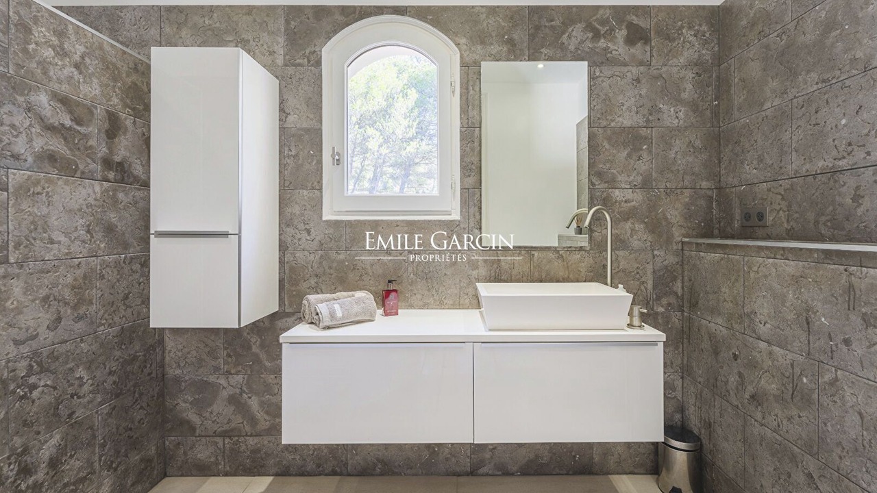 Photo of Bathroom in Pont Royal