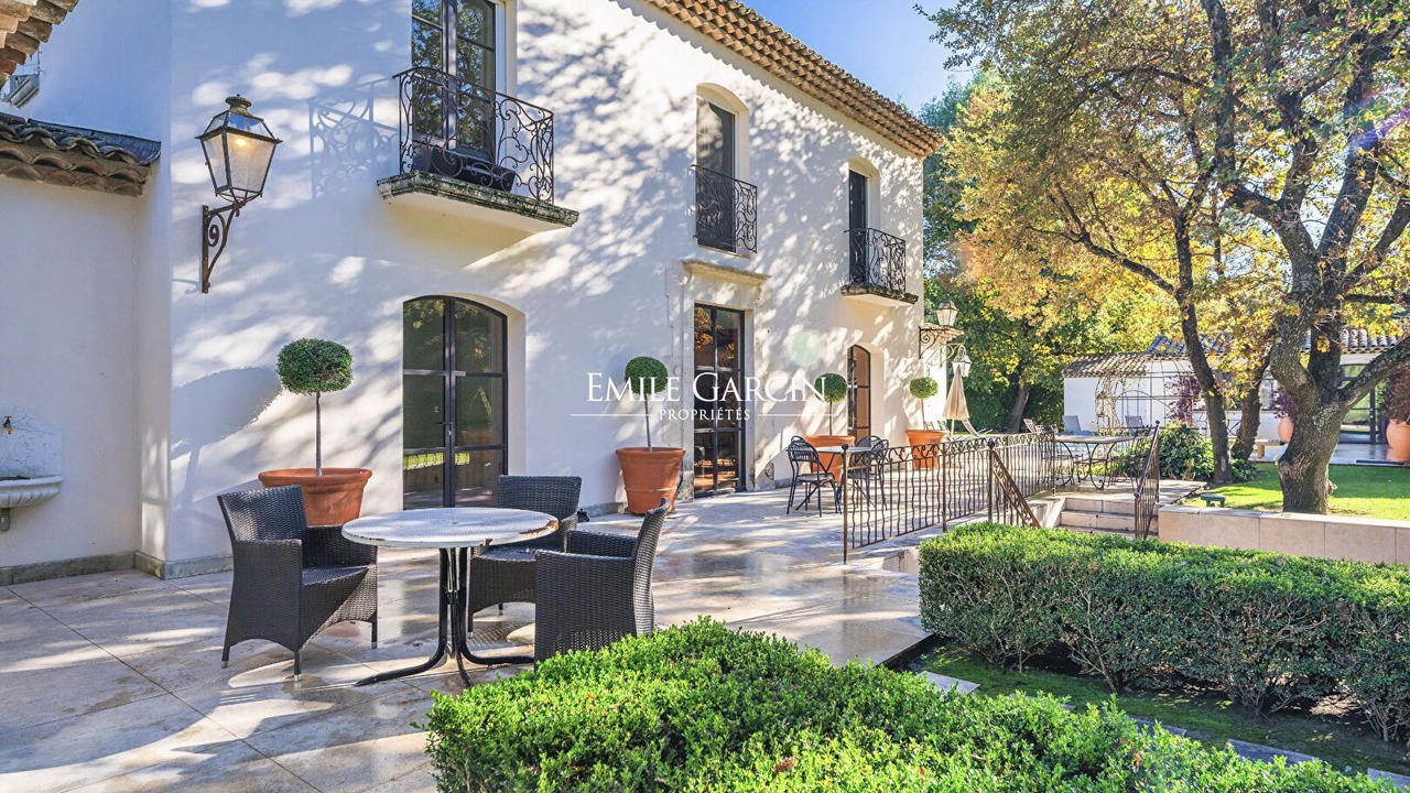 Photo of Outdoor in Pont Royal