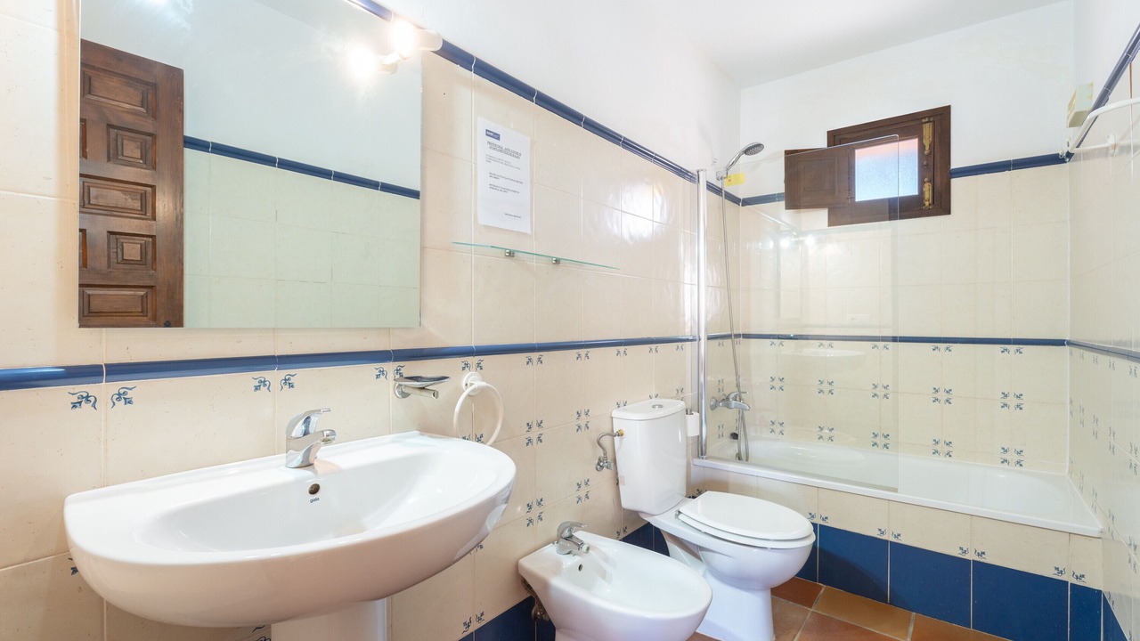 Photo of Bathroom in Altura