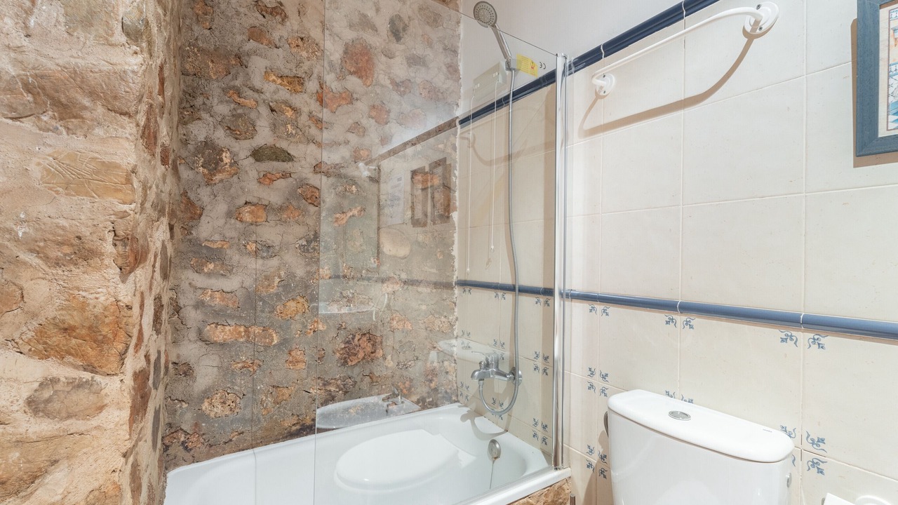 Photo of Bathroom in Altura