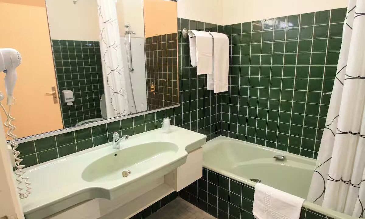 Photo of Bathroom in Saint-Priest