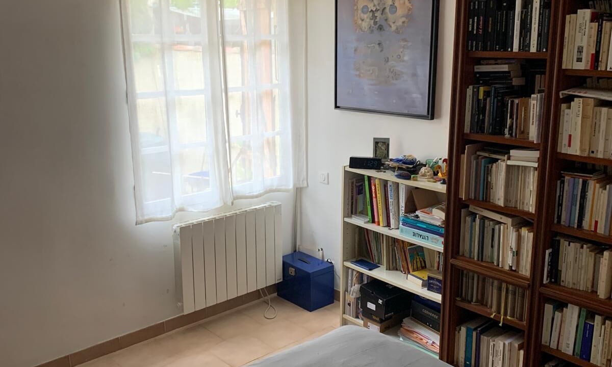 Photo of Bedroom in 8th Arrondissement