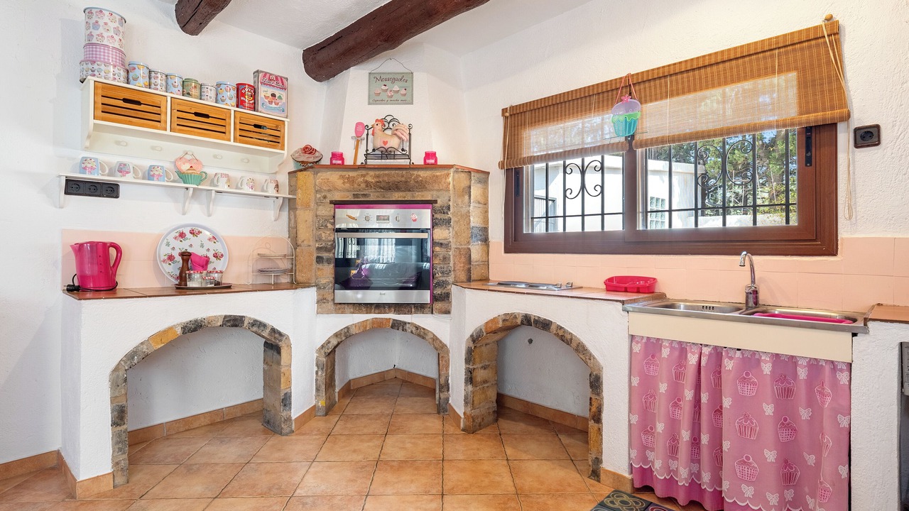 Photo of Kitchen in Botarell