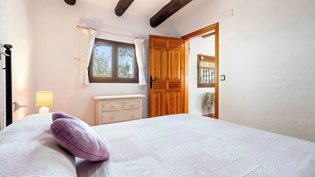 Photo of Bedroom in Botarell