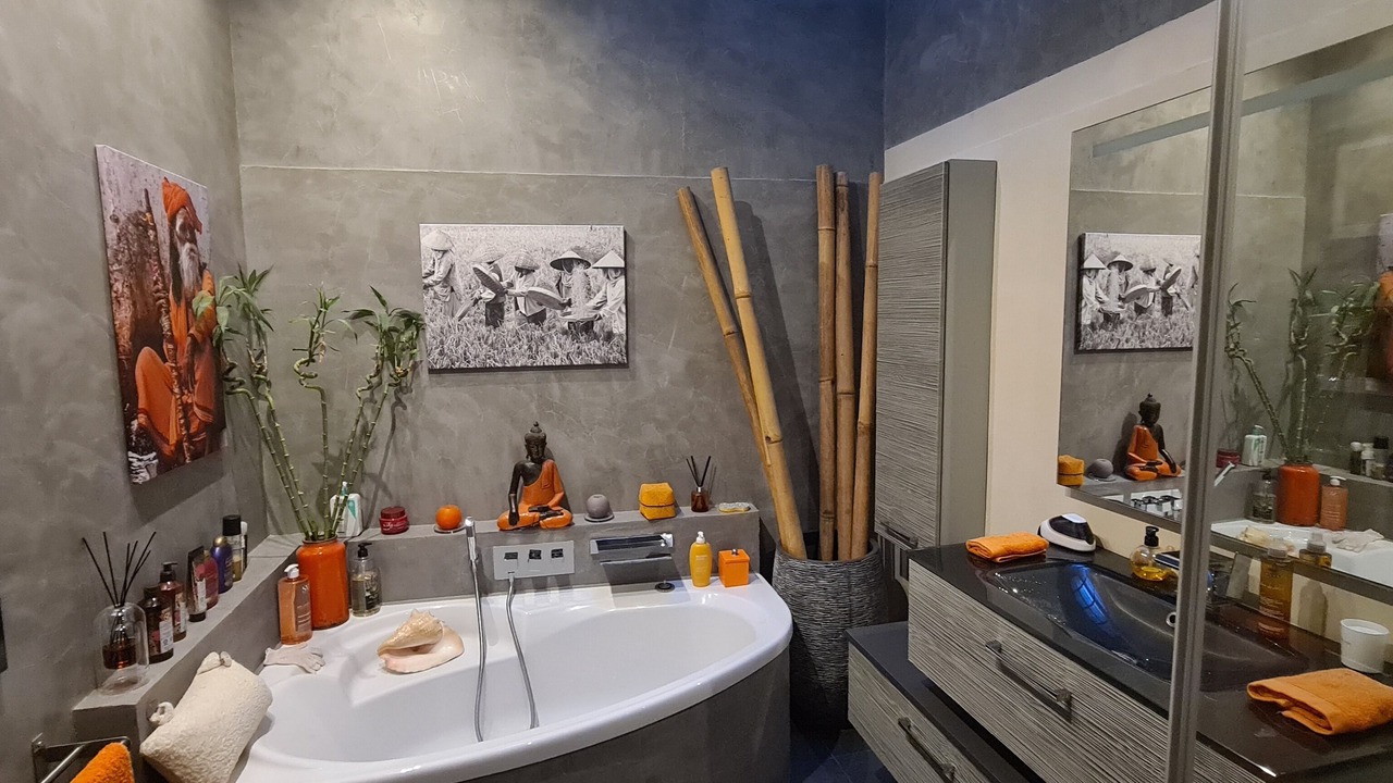 Photo of Bathroom in Palais de justice