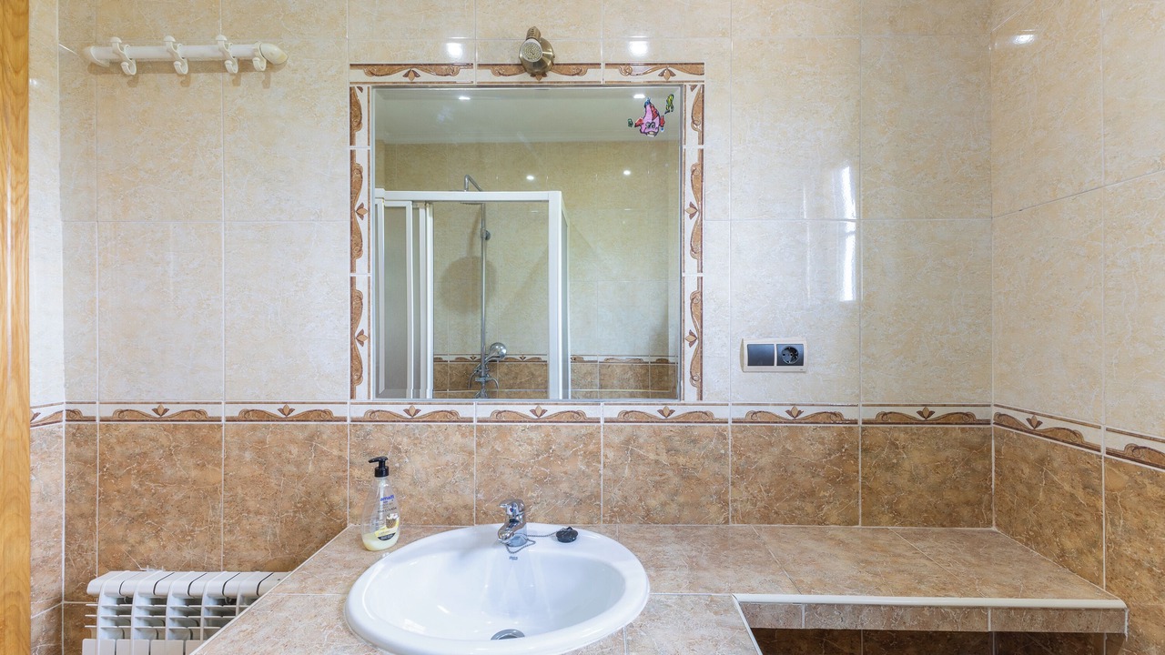 Photo of Bathroom in Fuentiduena de Tajo