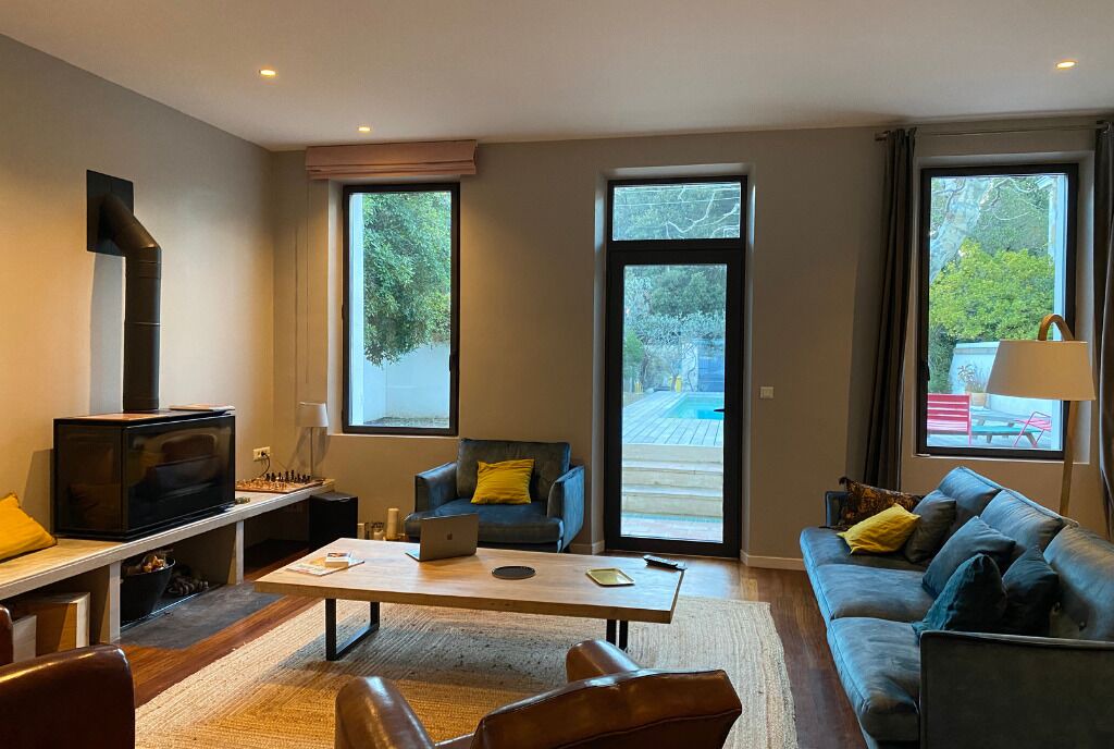 Photo of Livingroom in 8th Arrondissement