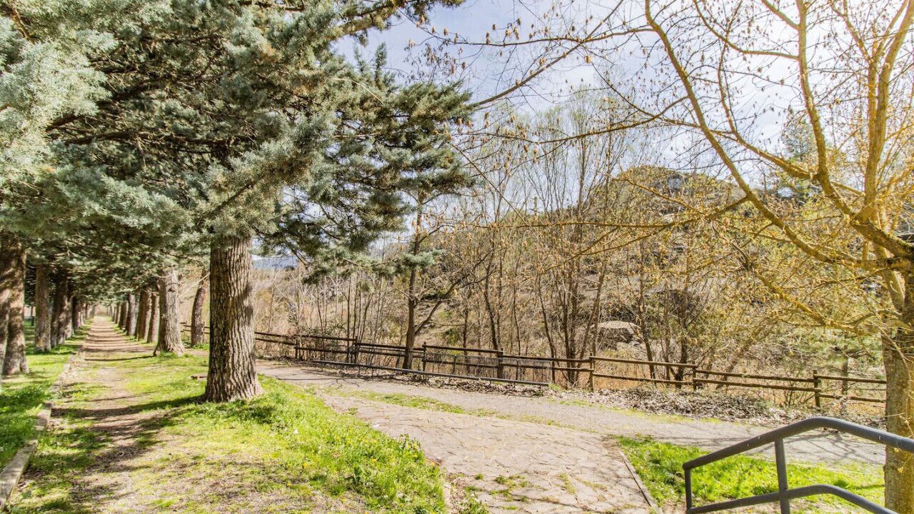 Photo of Outdoor in Abena